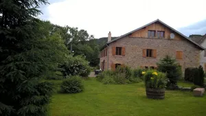 Image of Vast charming apartment with garden in the middle of nature