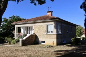 Image of 3* vacation home with enclosed garden between Padirac and Rocamadour