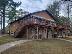 Image of Beautiful and Spacious Lake Home! Large Deck Overlooking Lake!