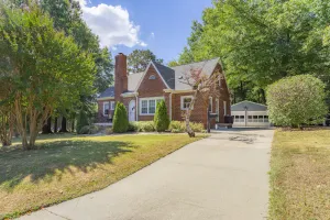 Image of Cozy House next to HPU \/Close to Furniture Market and Downtown HP.