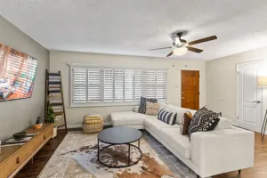 Image of Southwestern Modern 4 Bedroom Home