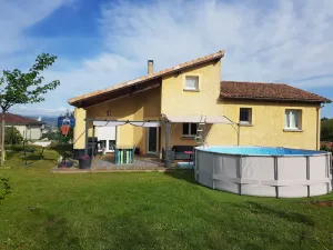 Image of Bright, air-conditioned, quiet and pleasant house with new in-ground pool