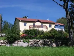 Image of Mountain cottage with fireplace, wifi, and lovely grounds