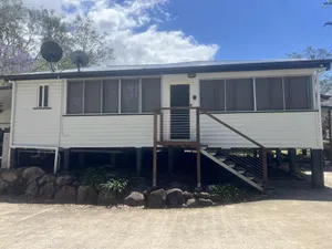 Image of Somerset Dam Accommodation - The Lock Up
