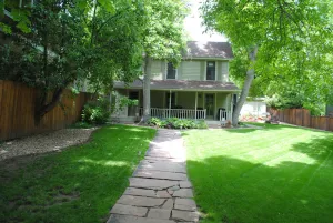 Image of Fabulous LOCATION quiet setting steps to Pearl
