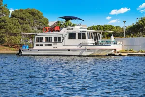 Image of Self contained floating apartment