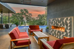 Image of Modern Luxury Villa at base of Sonoma Mountain- Includes Wine Tasting Passport