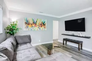 Image of This house is a 4 bedroom(s), 3 bathrooms, located in Temple Terrace, FL.
