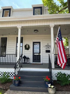 Image of The Inn at 210 - Comfortable and clean historic home