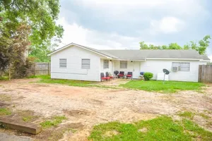 Image of Bungalow near Main Street - #1