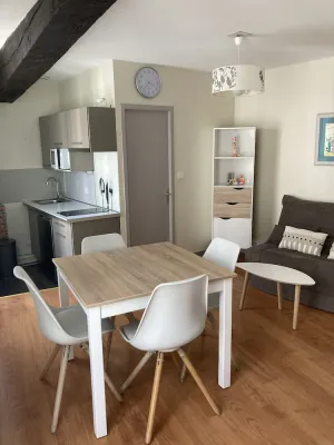 Image of Superbe appartement vieux port de La Rochelle EMPLACEMENT IDEAL WIFI