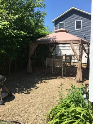 Image of Sunset Bay 2 Cottages 2Bd & 1Bd Close To Beach Same Lot 1 price for both<br>