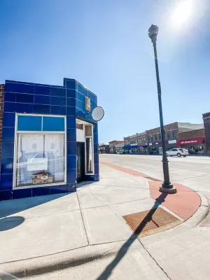 Image of Modern Heirloom Haus: brick + mortar shop turned sweet little haus on Main St
