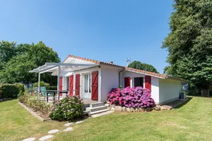 Image of F3 air-conditioned house for 4 people.