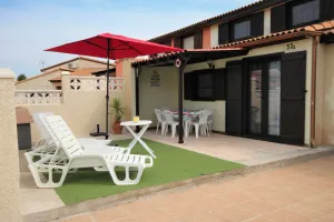 Image of Nice corner villa located with airco in LES TAMARIS (pool extra fees), 2 bedrooms, 3 stars, Wifi,...