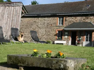 Image of Vintage Farmhouse With Garden, Roofed Terrace, BBQ