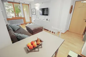 Image of Studio chaleureux avec vue sur les montagnes