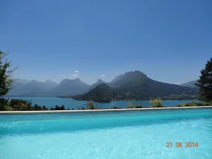 Image of EXCEPTIONAL VIEW OF LAKE and mountains, 20 minutes Annecy, 300 m from beach