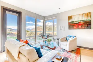 Image of Two-level condo with majestic Columbia River view, patio, balcony & WiFi