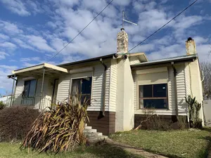 Image of 300m to Wombat Hill Gardens ,close to Convent Gallery and Lake Daylesford