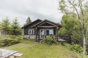 Image of Charming LAKE SUPERIOR Beach Cottage in Keweenaw, near Calumet. NORTHERN LIGHTS!