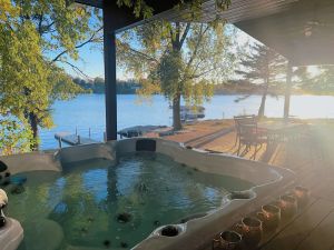 Image of NEWLY REMODELED HOME ON CEDAR LAKE WITH 8-PERSON HOT TUB THAT IS OPEN YEAR-ROUND