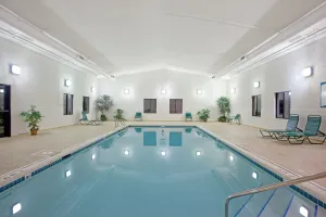 Image of 1 Bedroom | Free Breakfast, Indoor Pool Access