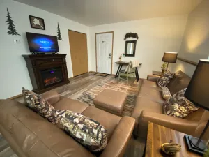 Image of 2 bedroom, 1 bath quiet lodge close to town with forest views!