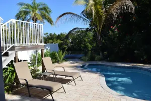 Image of Lakeside Beach House 3\/2 Pool Home Outdoor Kitchen Close to Beach