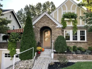 Image of Charming  5 star home in upscale Hyde Park\/Cincinnati