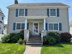 Image of 1\/2 Block to Beach- Spring Lake Border-  Great for Families!