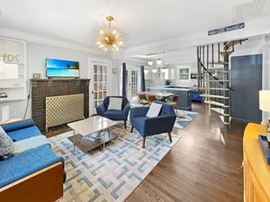 Image of Location! Minutes to Downtown and Folly Beach