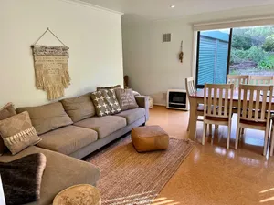 Image of Cosy On Tobruk