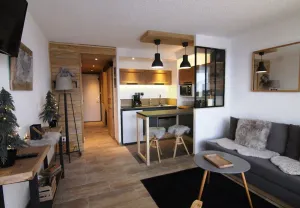 Image of 300m from resort center, 2nd floor, balcony, tv, ski locker, 24m², Alpe d'Huez