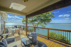 Image of Overlook Pointe Lake House- Waterfront with Stunning Views and Hot Tub!