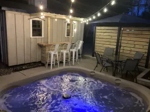 Image of NEW Chautauqua Cottage, Lake Views, King Bed & Hot Tub