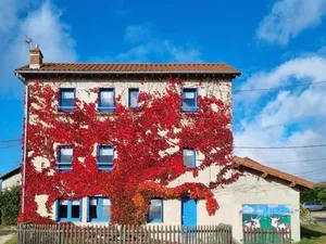 Image of Charming Cottage: 4 Bedrooms, Fireplace, Enclosed Courtyard & Garage in Tranquil Village
