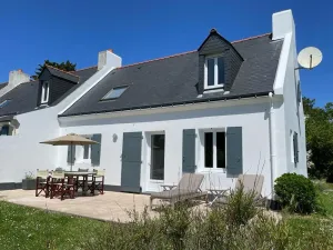 Image of Calm 3-bedroom house near beaches and shops in Bangor