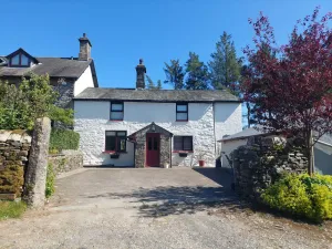 Image of NEW, Quiet rural location, large enclosed garden,log burner, access to Kendal