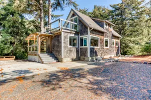 Image of Dog-friendly house near the beach with ocean view and private gas grill