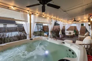 Image of 2025 KY Derby 30 min Away ~ Bourbon Trail ~ Hot Tub