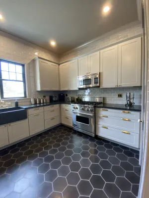 Image of Newly Renovated Designer 3-BR \/ 2-BTH Carriage House in Athens!