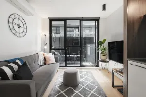 Image of Modern and Cosy Parkland Retreat near Yarra River