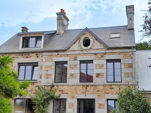 Image of Spacious 6BR Home with Garden, Walk to Beach, Perfect for Families