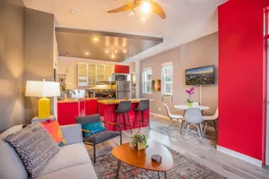Image of New Contemporary, Historical Unit from 5 Star Host