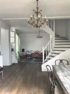 Image of Country house in Paris 100 square meters, wifi, free parking