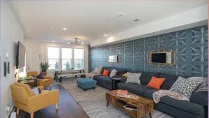 Image of \"Hanks Hangout\"-Modern 2\/2.5 Bath\/Rooftop Deck