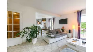 Image of Charming air-conditioned house with garden 5 minutes from Dijon