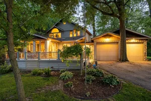 Image of A New Retreat at Clear Clear Lake, A Uniquely Iowan Experience