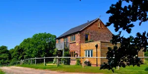 Image of Mutton Barn - The Best  rural holiday property in Warwickshire - 4 Guest Unit